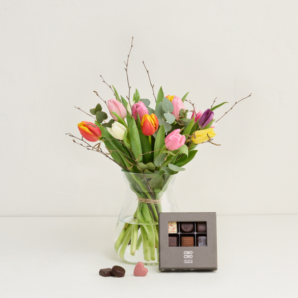 De farverige tulipaner med CHO CHO 9 stk.